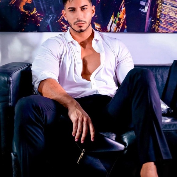 Meet your Posher, Michael - Picture 3 of 10